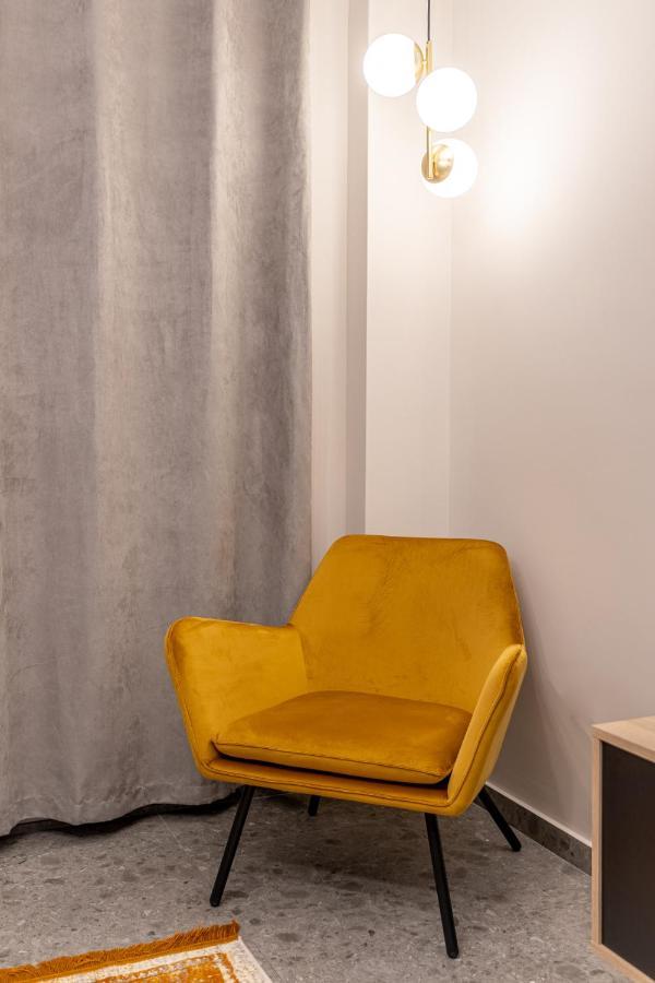 Elegant Apt 5' From Ampelokipi Metro Station Athens Luaran gambar