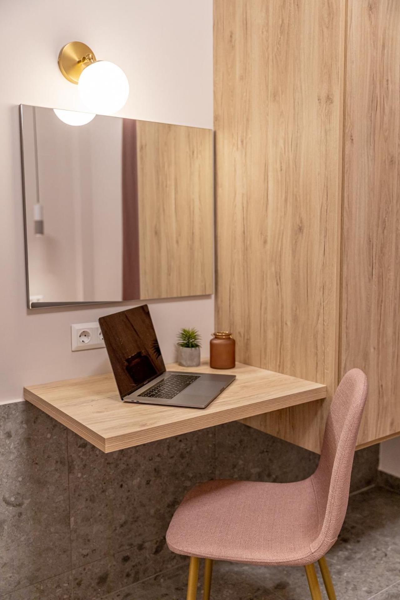 Elegant Apt 5' From Ampelokipi Metro Station Athens Luaran gambar